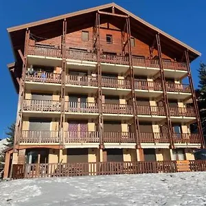 Appartement Skis Aux Pieds à La Joue Du Loup, Saint-Étienne-en-Dévoluy
